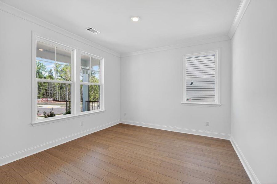 Spacious, unfurnished interior of a new home in Bailey Fence, Dacula (Image 34).