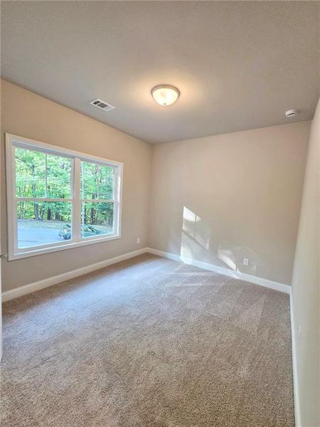 Spacious, unfurnished interior of a new home in , Waleska (Image 13).