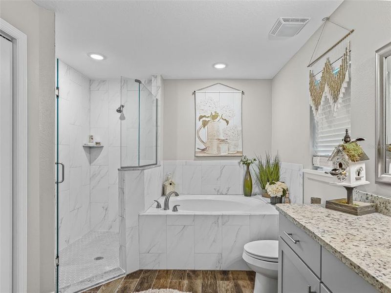 Furnished interior view inside a new home in , Bushnell (Image 26).