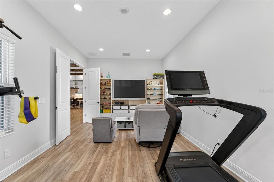 Furnished interior view inside a new home in Creek Ridge Preserve, Lithia (Image 49). Furnished interior view inside a new home in Creek Ridge Preserve, Lithia (Image 49).