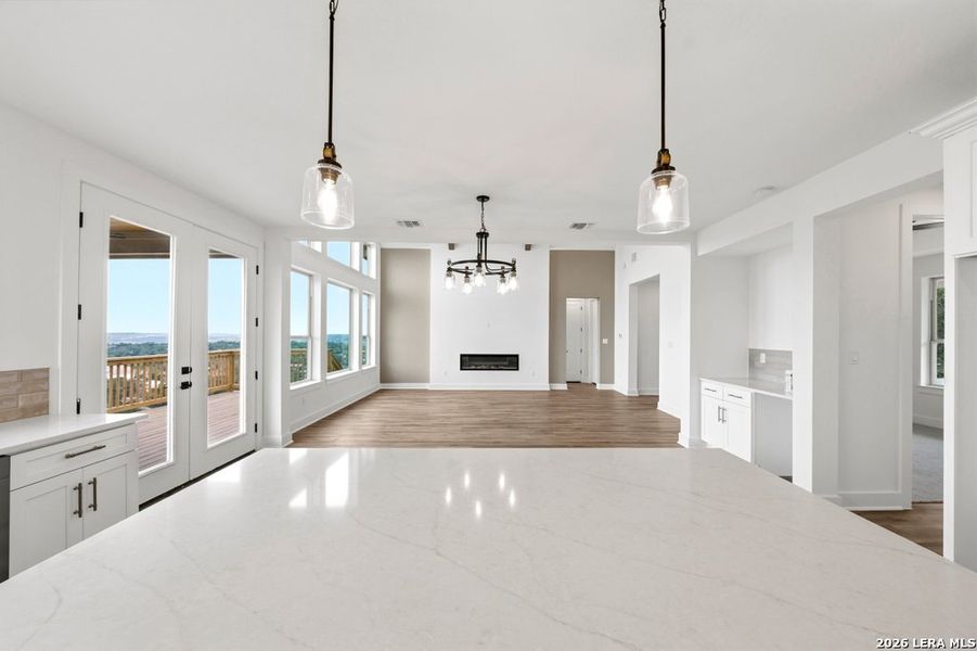 Spacious, unfurnished interior of a new home in , Canyon Lake (Image 19).