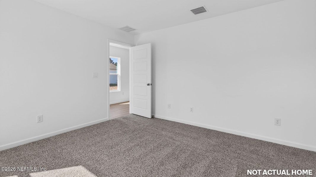 Spacious, unfurnished interior of a new home in Copes Landing, Jacksonville (Image 27).