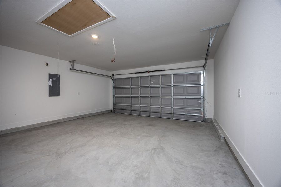 Spacious, unfurnished interior of a new home in Country Way South, Newberry (Image 22).