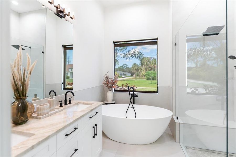 Furnished interior view inside a new home in , Port Charlotte (Image 19).