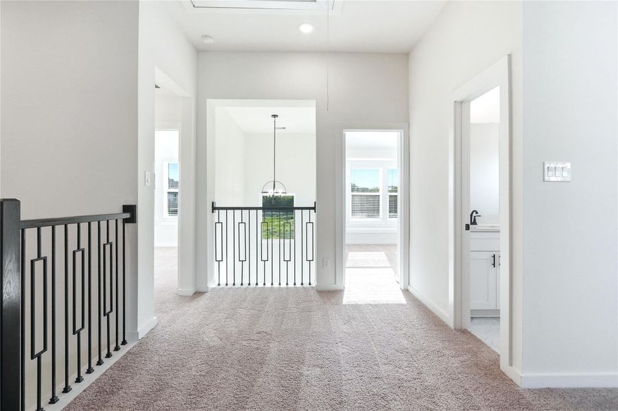 Spacious, unfurnished interior of a new home in Foxtail Palms, Manvel (Image 26).