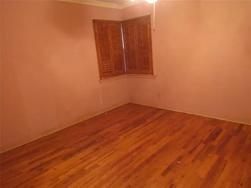 Spacious, unfurnished interior of a new home in , Azle (Image 4).