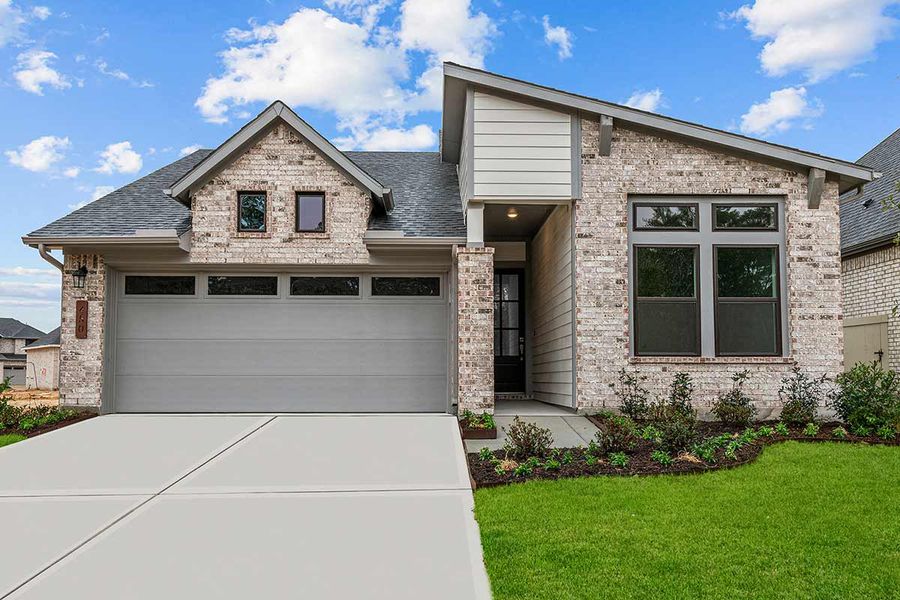 Representative exterior details of a home built from the The Baileywood by David Weekley Homes in Jubilee, Hockley (Image 2). Representative exterior details of a home built from the The Baileywood by David Weekley Homes in Jubilee, Hockley (Image 2).