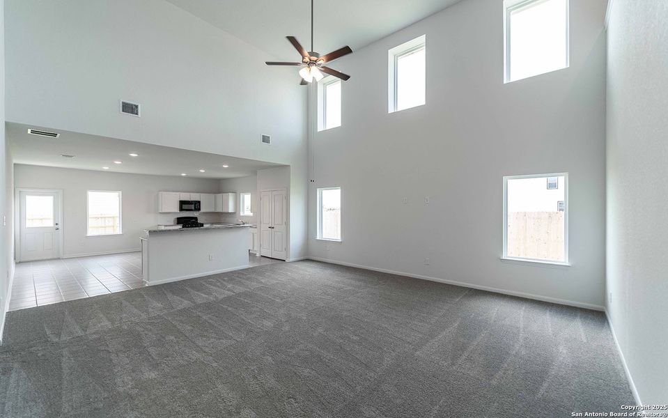 Spacious, unfurnished interior of a new home in Hennersby Hollow, San Antonio (Image 11). Spacious, unfurnished interior of a new home in Hennersby Hollow, San Antonio (Image 11).