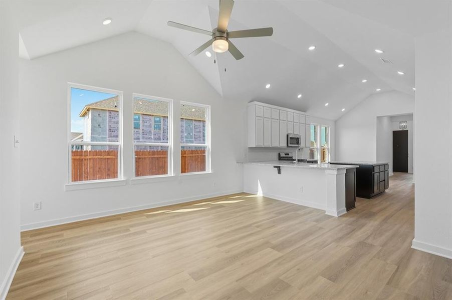 Spacious, unfurnished interior of a new home in Heartland, Heartland (Image 15).