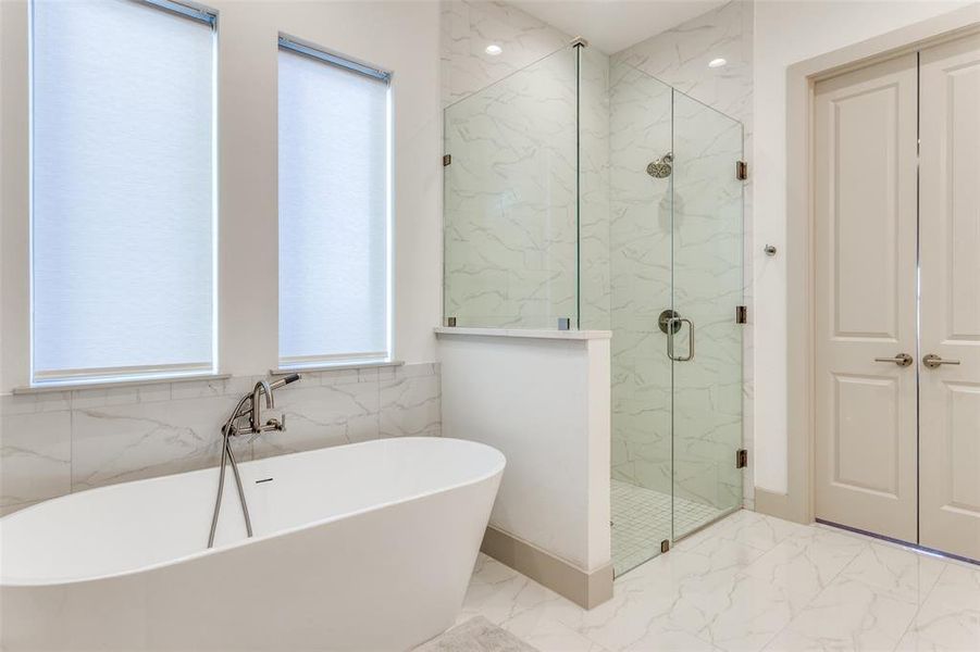 Furnished interior view inside a new home in , Aledo (Image 17).