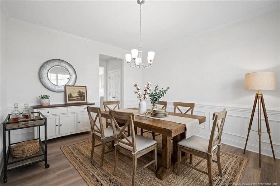 virtually staged dining