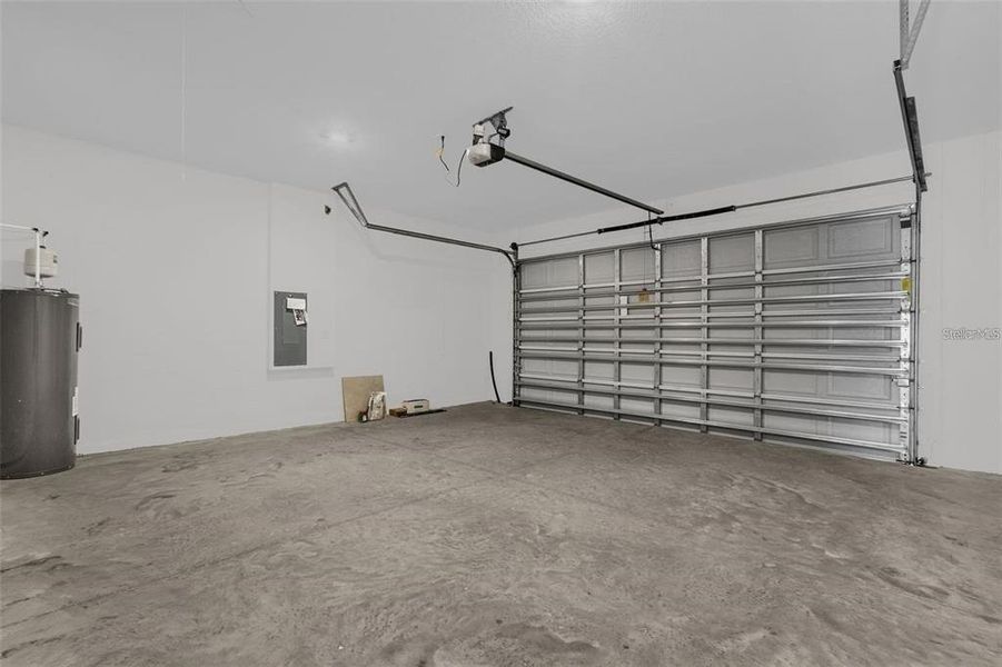 Spacious, unfurnished interior of a new home in , Citrus Springs (Image 16). Spacious, unfurnished interior of a new home in , Citrus Springs (Image 16).