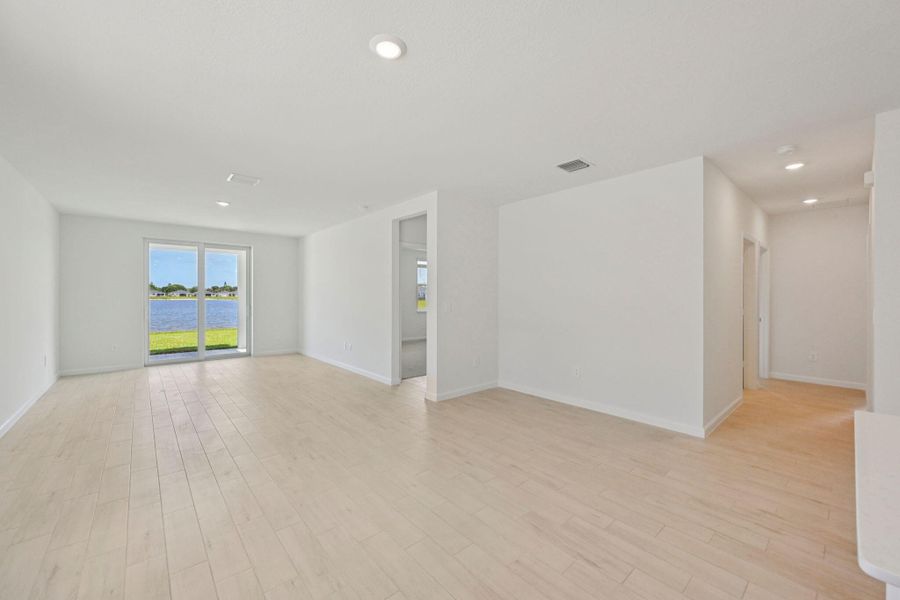 5474 Hampton Park Cir Vero Beach FL (8) 5474 Hampton Park Cir Vero Beach FL (8)