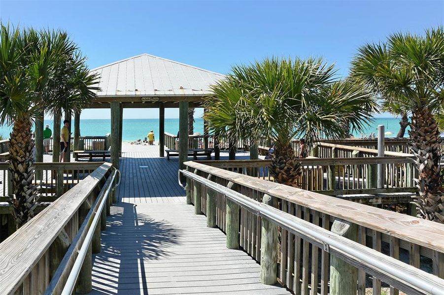 Community amenities in , Englewood (Image 34).