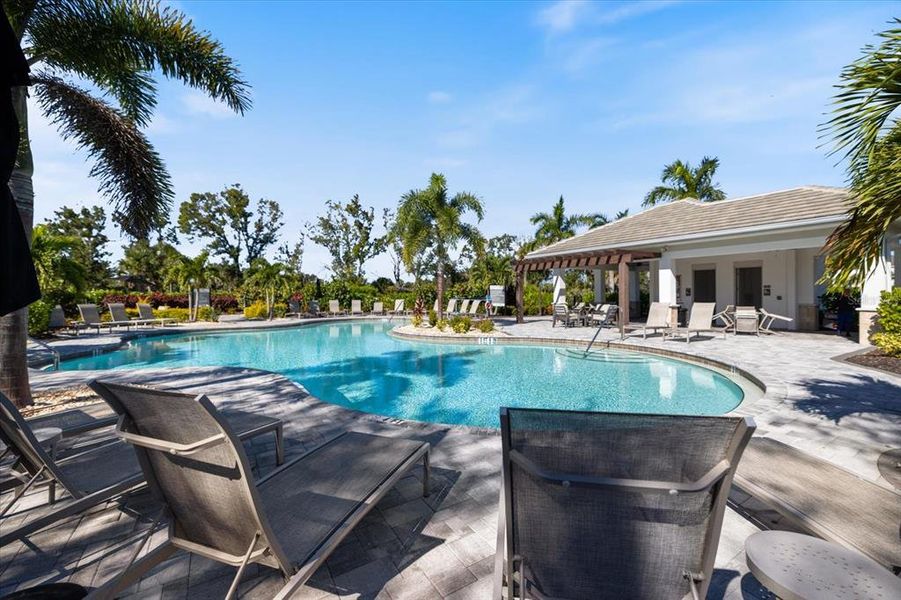 Community amenities in Palmero, Nokomis (Image 33).