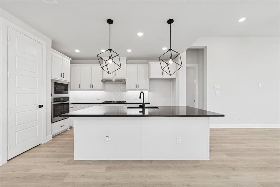 Furnished interior view inside a new home in Mantua Point Classics, Van Alstyne (Image 4). Furnished interior view inside a new home in Mantua Point Classics, Van Alstyne (Image 4).