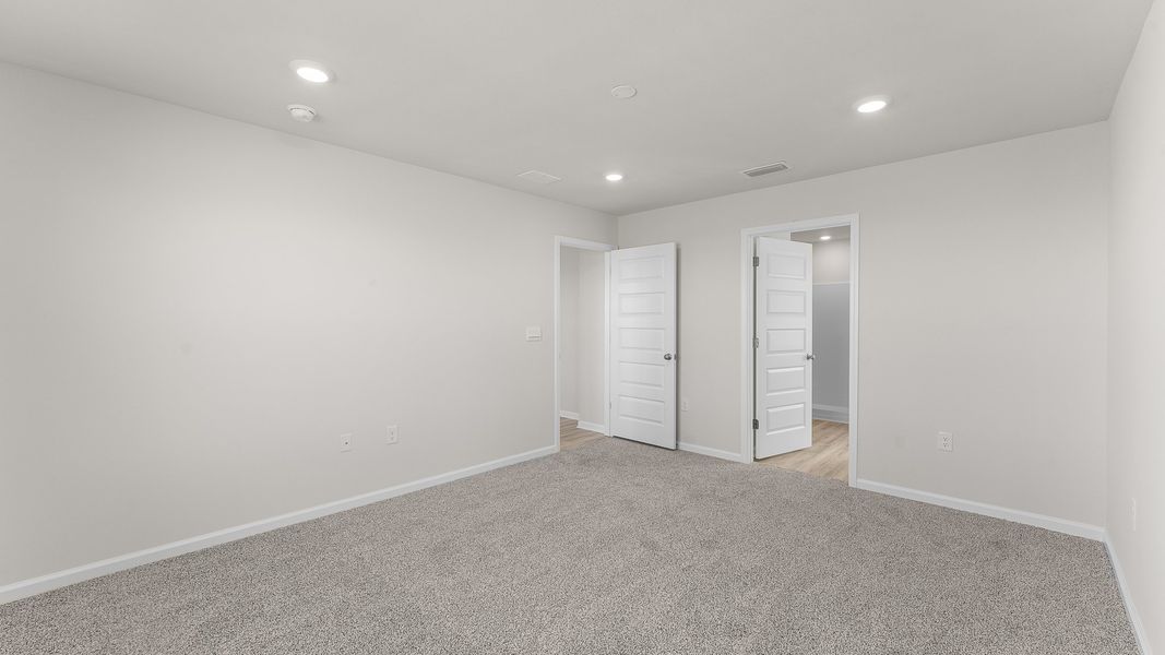 Spacious, unfurnished interior of a new home in Liberty, Panama City (Image 25).