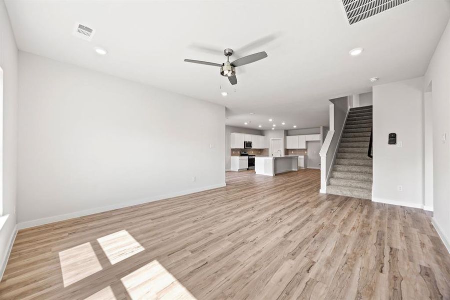 Spacious, unfurnished interior of a new home in Prestige Collection at Overland Grove, Forney (Image 7).