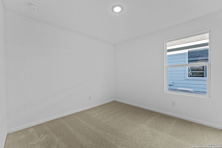 Spacious, unfurnished interior of a new home in , New Braunfels (Image 15).