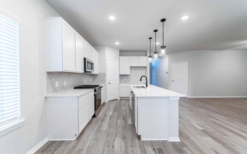 Image 11 of a home in Lago Mar. Image 11 of a home in Lago Mar.