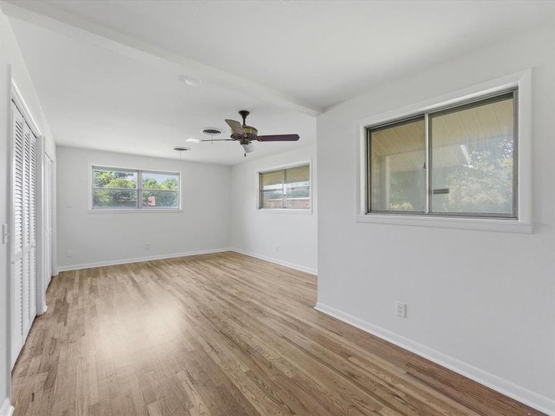 Spacious, unfurnished interior of a new home in , Montague (Image 10).