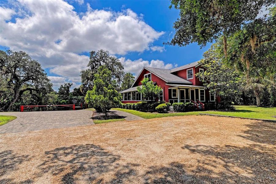 Community amenities in , Parrish (Image 60). Community amenities in , Parrish (Image 60).