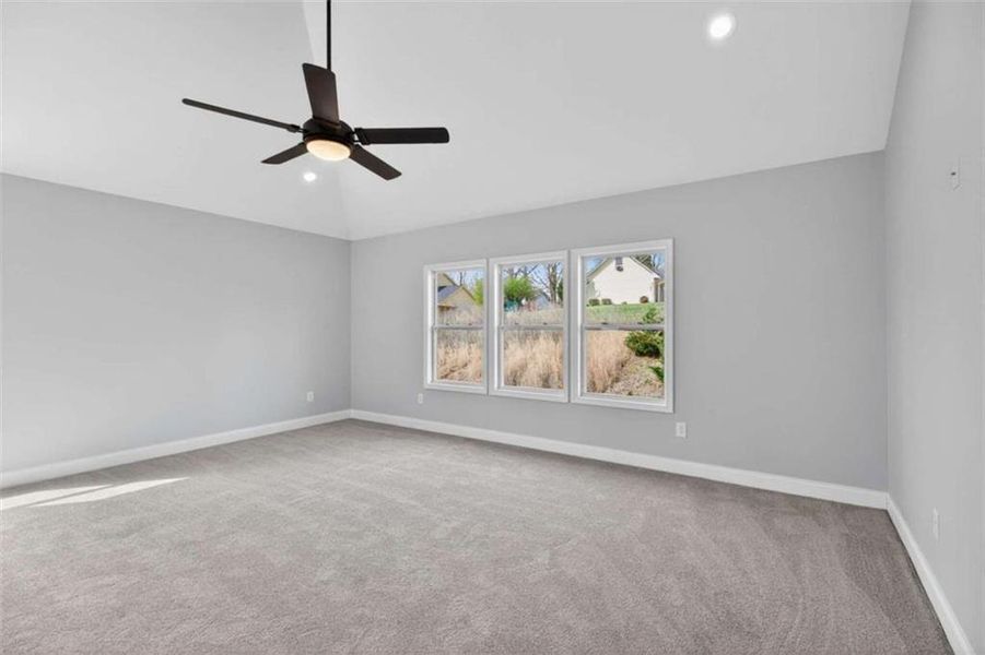 Spacious, unfurnished interior of a new home in , Gainesville (Image 22).