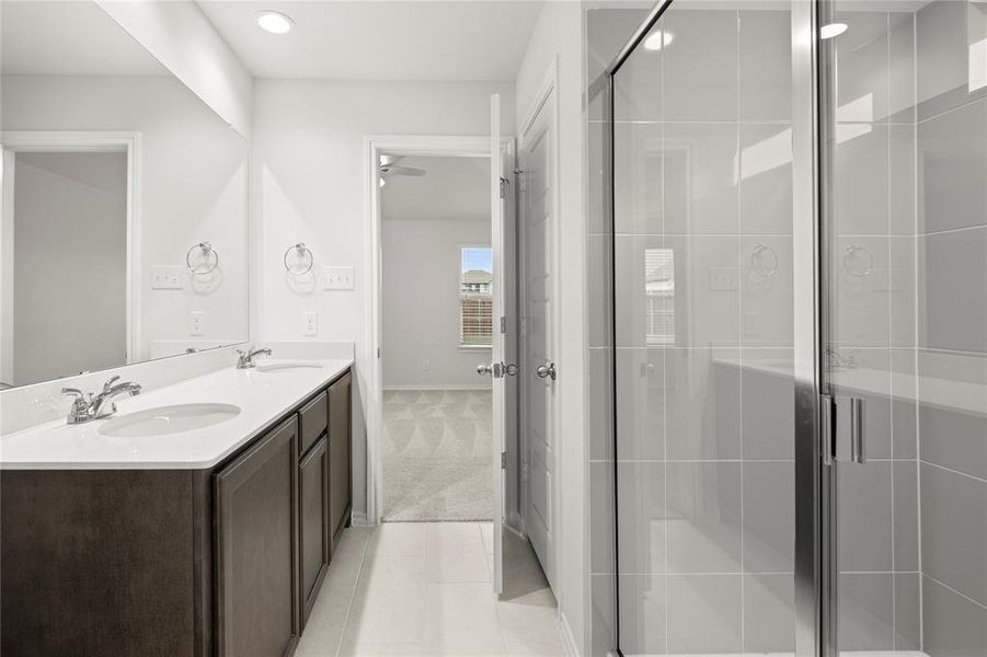 22. 3257 Mercer - Bath (3) 22. 3257 Mercer - Bath (3)