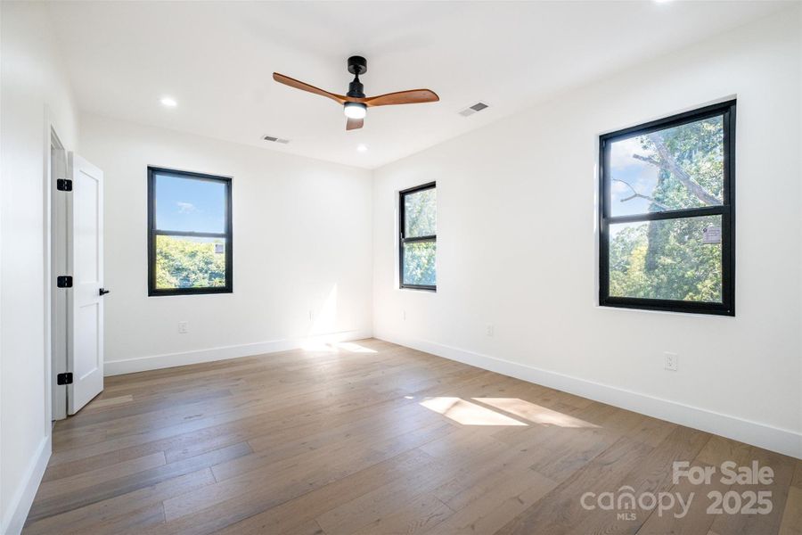 Spacious, unfurnished interior of a new home in , Charlotte (Image 20).
