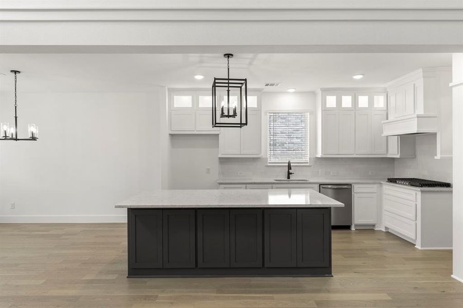 08. 5701 Burford - Kitchen