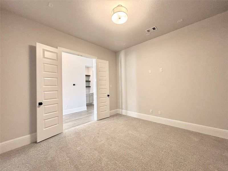 Spacious, unfurnished interior of a new home in Fulbrook on Fulshear Creek, Fulshear (Image 17).