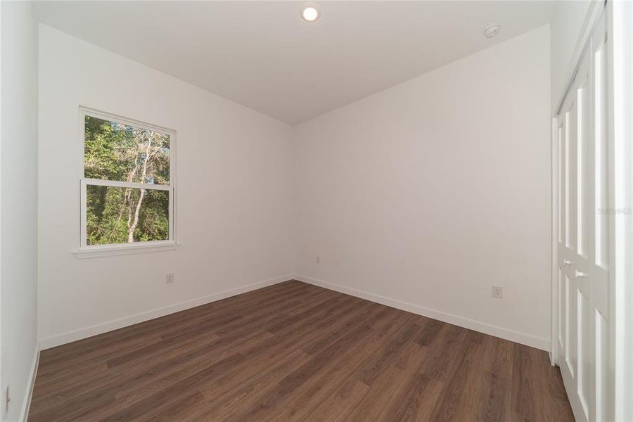 Spacious, unfurnished interior of a new home in , Citrus Springs (Image 17).