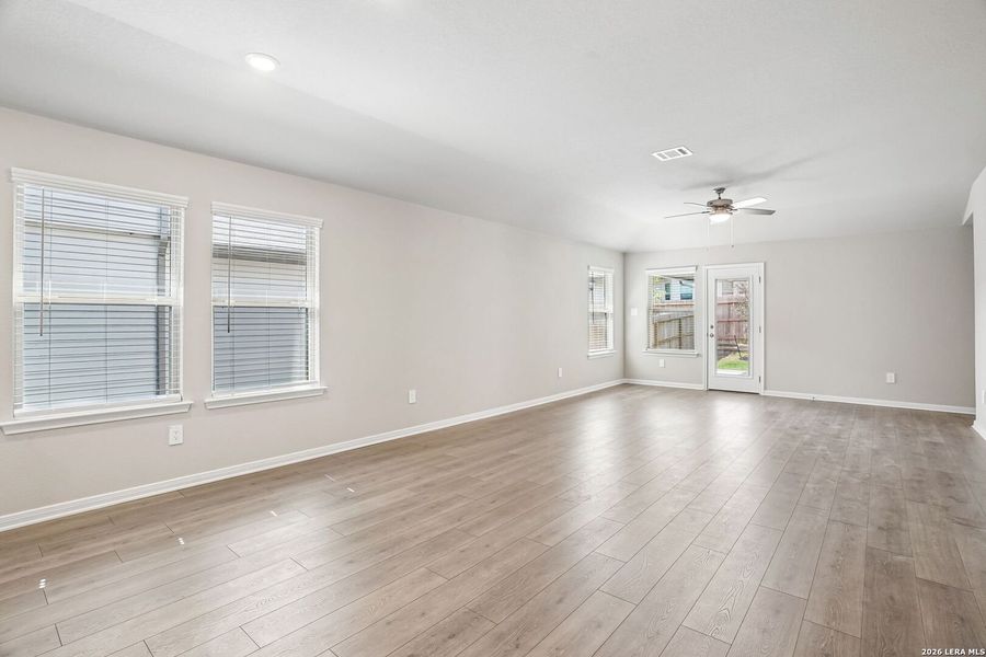 Spacious, unfurnished interior of a new home in Legendary Trails - Premier Series, Cibolo (Image 28).