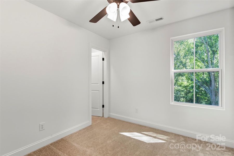 Spacious, unfurnished interior of a new home in , Gastonia (Image 10).