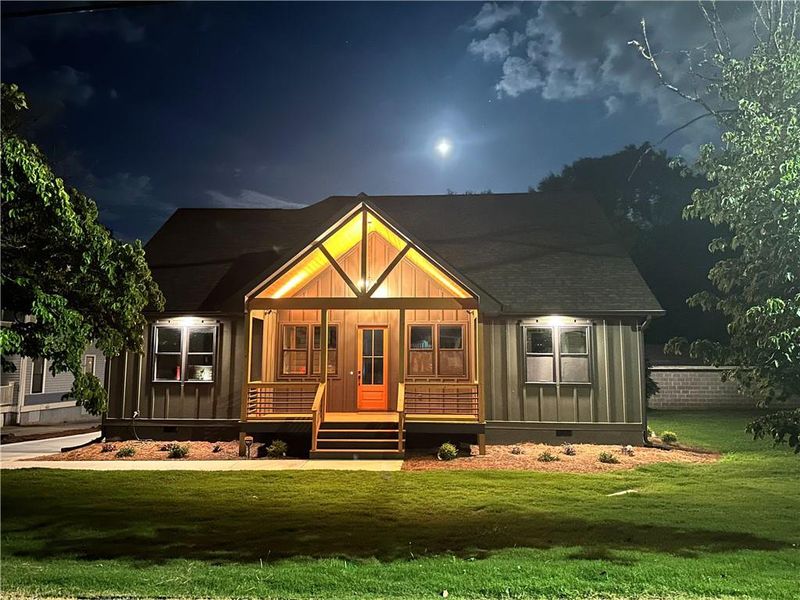 Exterior details and patio area of a home in , Jefferson (Image 28).