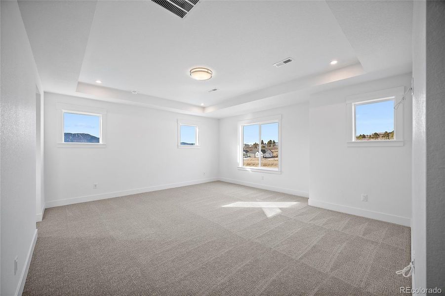 Spacious, unfurnished interior of a new home in Jackson Creek, Monument (Image 37).