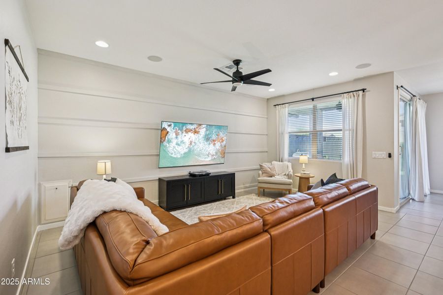 2-print-W Country Club Trl-S2511-006