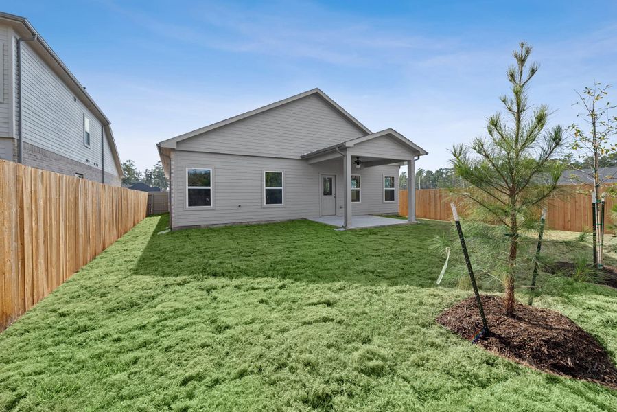 The Pearson- Rear Covered Patio and Rear Yard The Pearson- Rear Covered Patio and Rear Yard