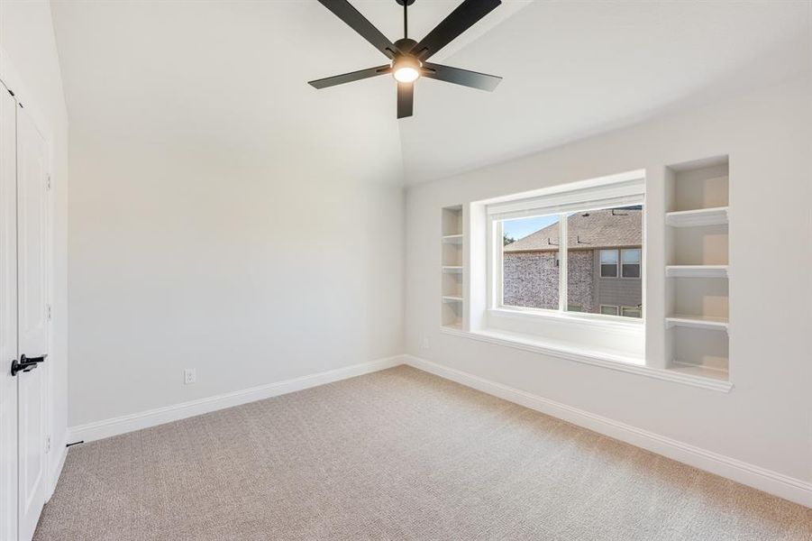 Spacious, unfurnished interior of a new home in Triple Diamond Ranch, Mansfield (Image 31).