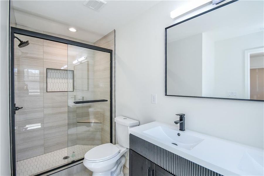 Furnished interior view inside a new home in , Atlanta (Image 17).