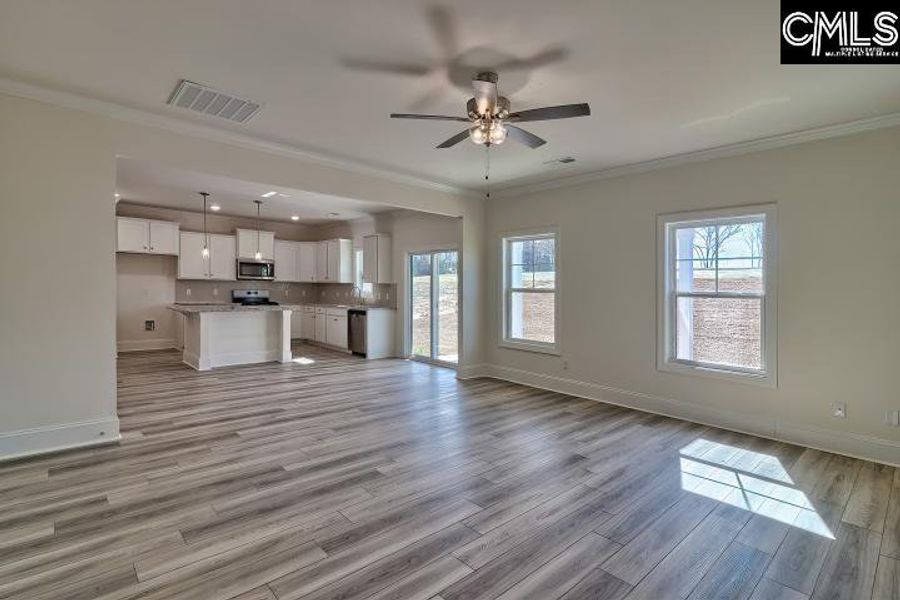 Spacious, unfurnished interior of a new home in Cottages at Roofs Pond, West Columbia (Image 28).