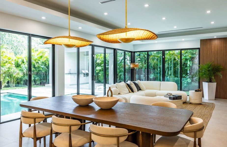 Community amenities in , Biscayne Park (Image 53).