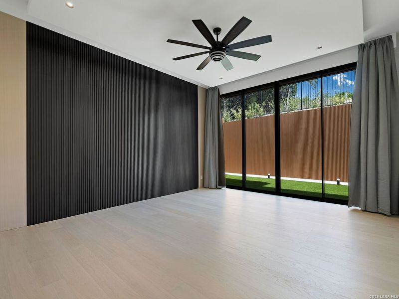 Spacious, unfurnished interior of a new home in , San Antonio (Image 40).
