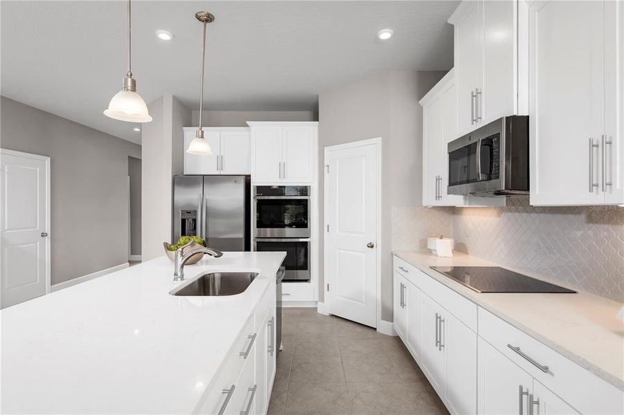 Furnished interior view inside a new home in Overlook at Grassy Lake, Minneola (Image 5).