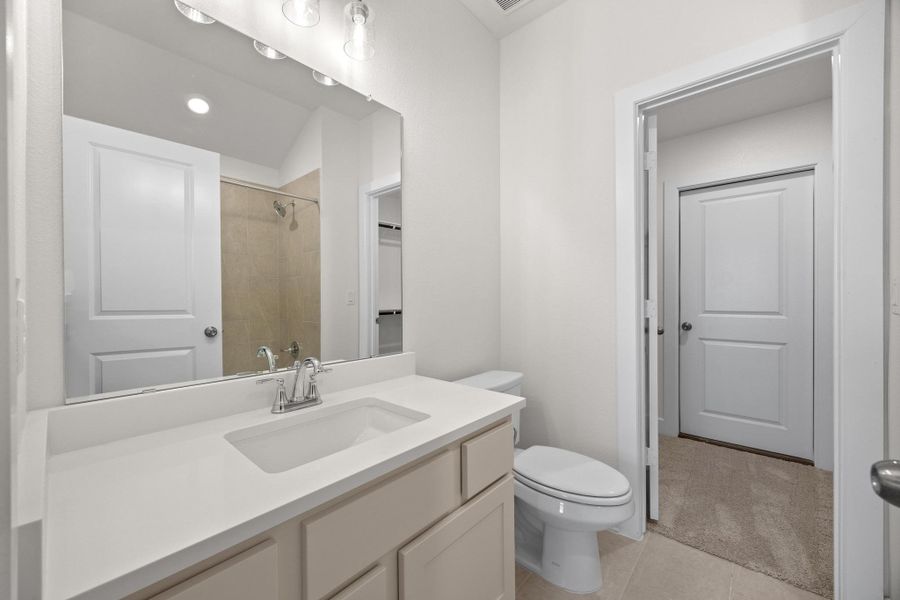 Furnished interior view inside a new home in Lakeside at Tessera - 50', Lago Vista (Image 4). Furnished interior view inside a new home in Lakeside at Tessera - 50', Lago Vista (Image 4).