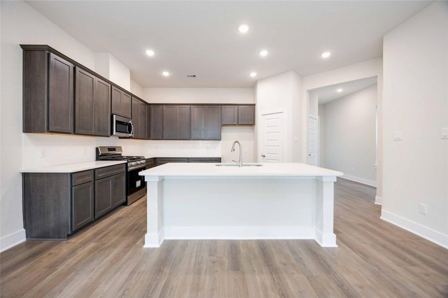 Furnished interior view inside a new home in Alicante, Houston (Image 8). Furnished interior view inside a new home in Alicante, Houston (Image 8).