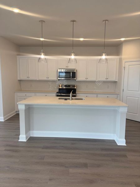 Furnished interior view inside a new home in Cades Bluff, Lebanon (Image 6).