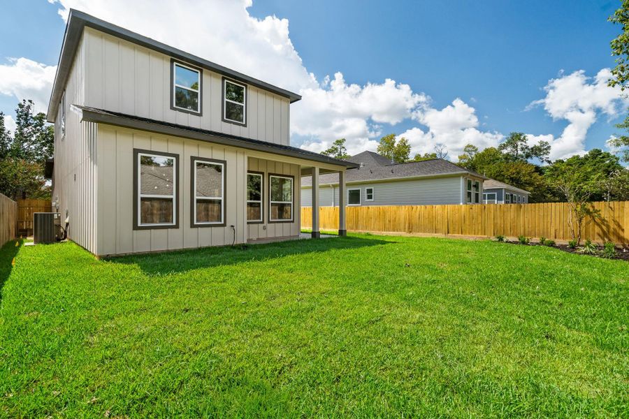 Exterior details and patio area of a home in , Tomball (Image 29).