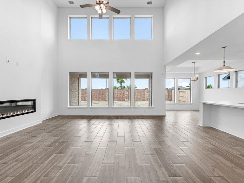 Spacious, unfurnished interior of a new home in Lago Mar - 60', Texas City (Image 14). Spacious, unfurnished interior of a new home in Lago Mar - 60', Texas City (Image 14).