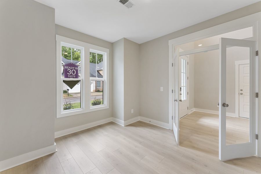 Spacious, unfurnished interior of a new home in Landing at Clemson Marina, Seneca (Image 4).